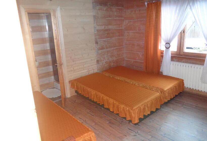 هتل Agroturystyka Pod Lasem