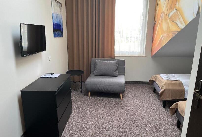 ホテル Bursztynowa