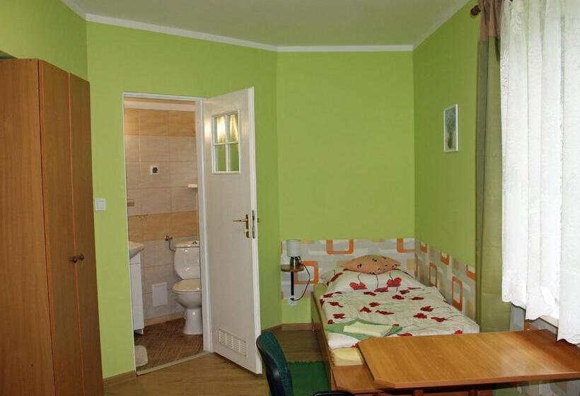 בית מלון כפרי Szałas Muflon Mufflonhütte