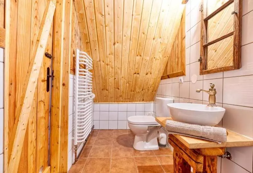 Majatalo Dom Pod Mandragorą, Natural House Ad 1800