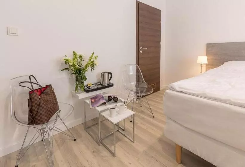 ペンション Villa Rosa   200m Od Morza