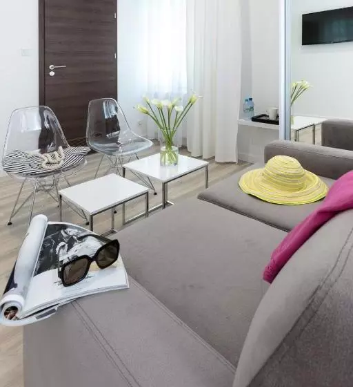 ペンション Villa Rosa   200m Od Morza