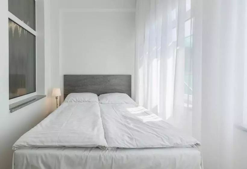 ペンション Villa Rosa   200m Od Morza