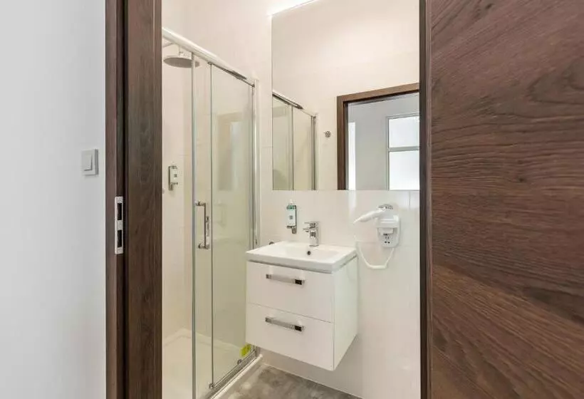 ペンション Villa Rosa   200m Od Morza