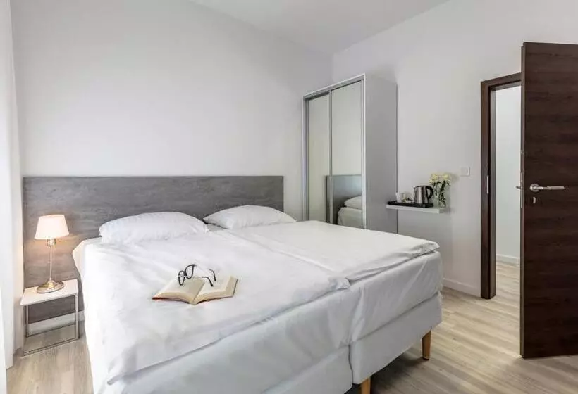 ペンション Villa Rosa   200m Od Morza