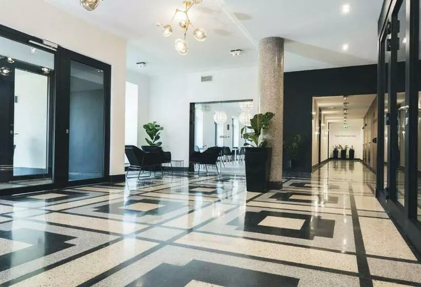 Vanta Business Center