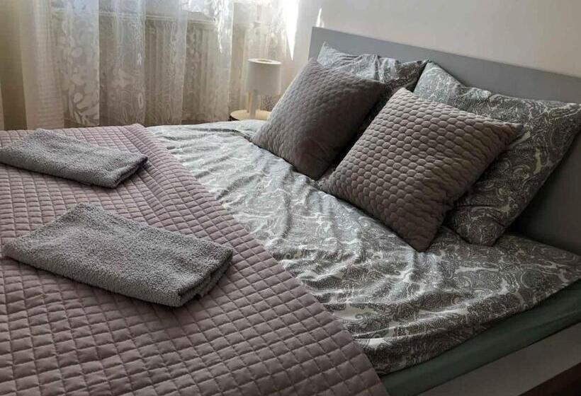 호스텔 Bankowa 8 Guest Rooms