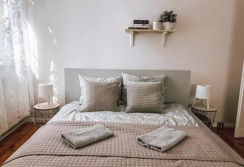 ユースホステル Bankowa 8 Guest Rooms