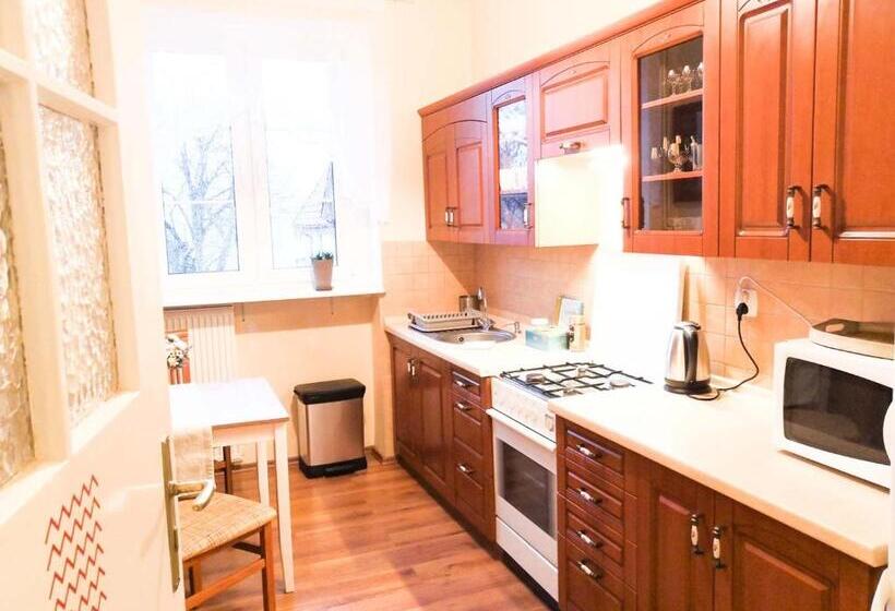 호스텔 Bankowa 8 Guest Rooms