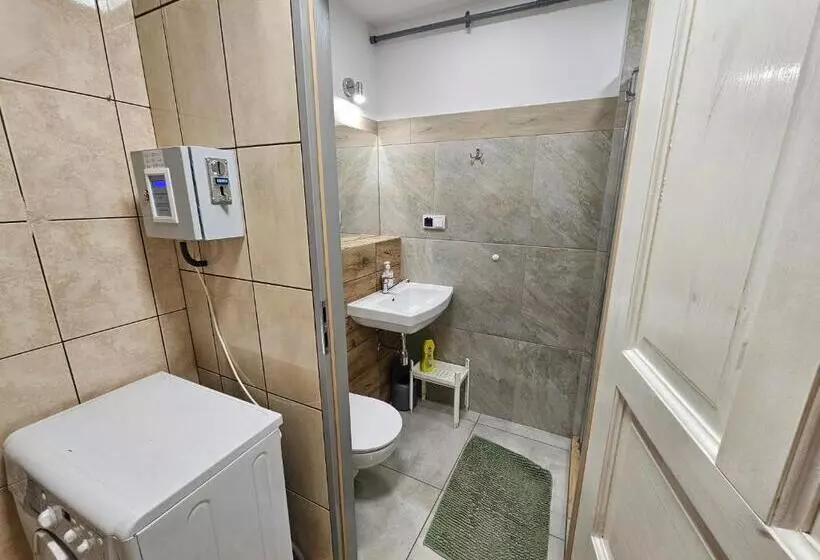 Retkeilymaja Noclegi Silesia Aster