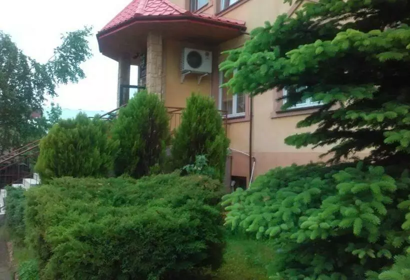 Retkeilymaja Noclegi Zajazdmieszko