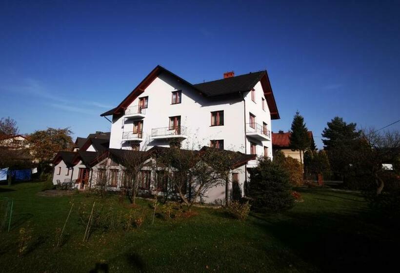 Bed and Breakfast Dom Wczasowy Irys