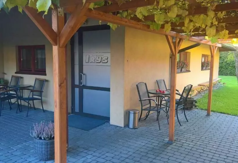 Aamiaismajoitus (B&B) Dom Wczasowy Irys