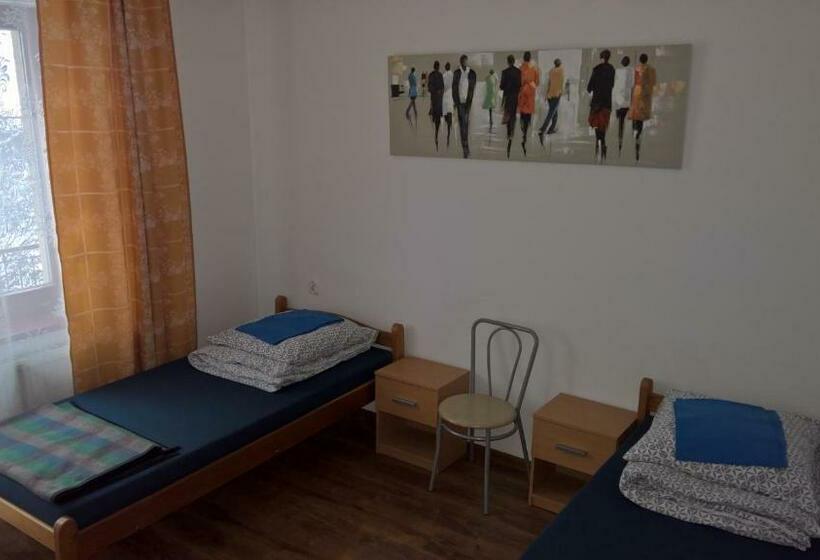 Bed and Breakfast Dom Wczasowy Irys