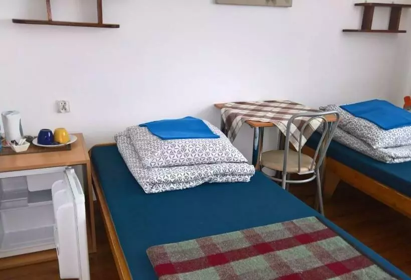 Aamiaismajoitus (B&B) Dom Wczasowy Irys