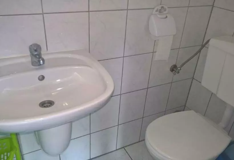 Aamiaismajoitus (B&B) Dom Wczasowy Irys