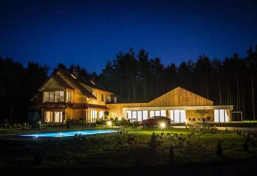 Aamiaismajoitus (B&B) Leśna Chata