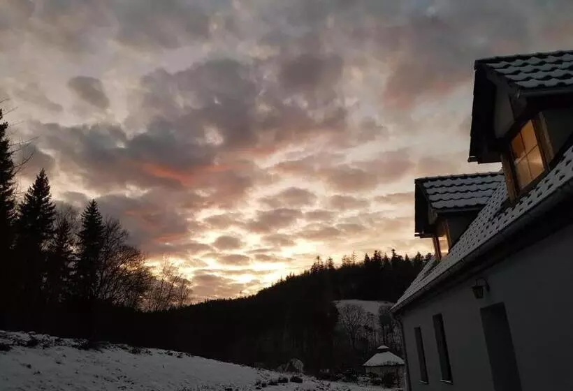 تختخواب و صبحانه Pokoje Gościnne Art  Dworek