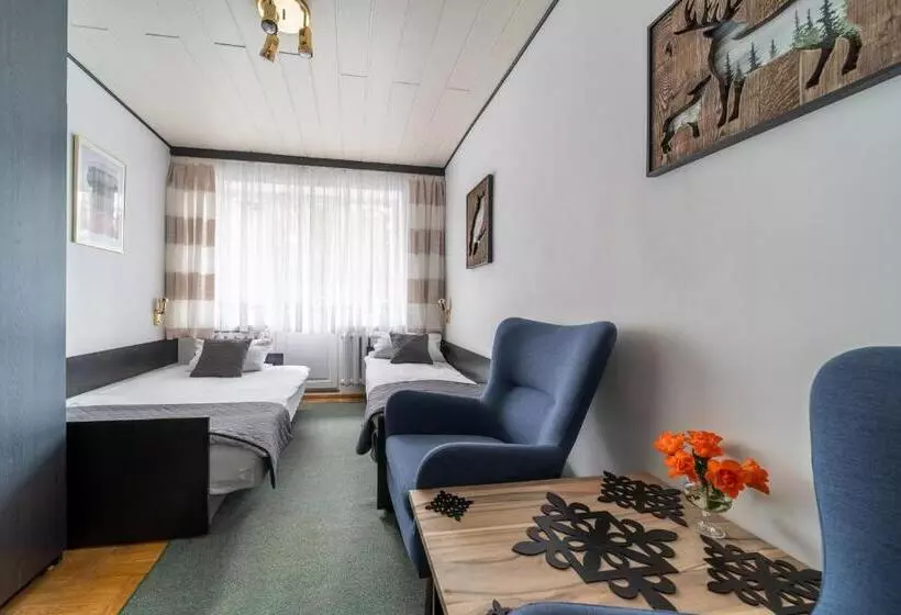 تختخواب و صبحانه Willa Gencjana