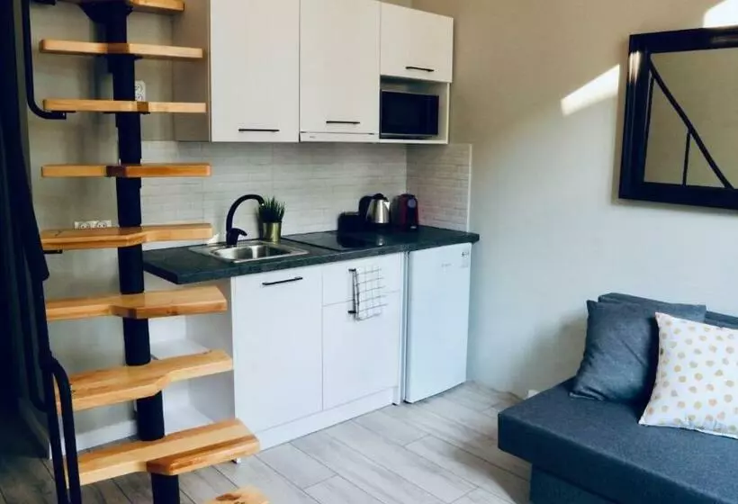 Golda Apartments