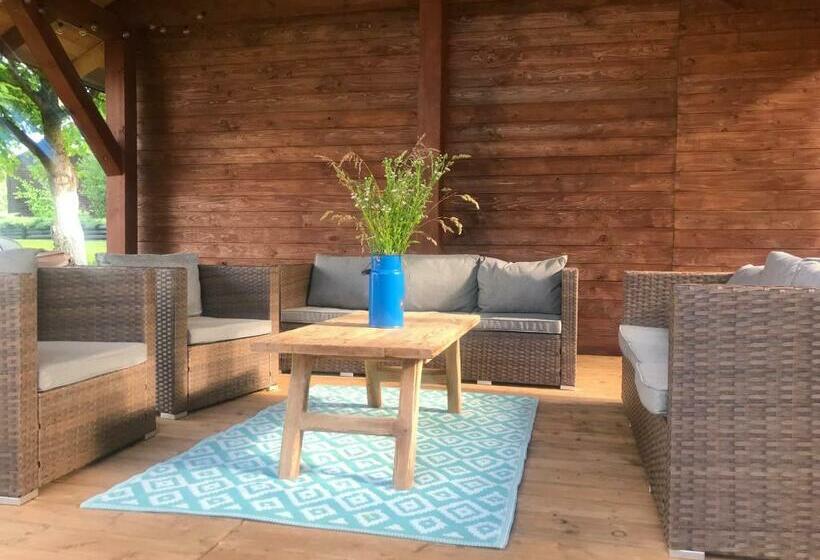 호텔 Folwark Mazurskie Legendy Azyl Dla Dorosłych