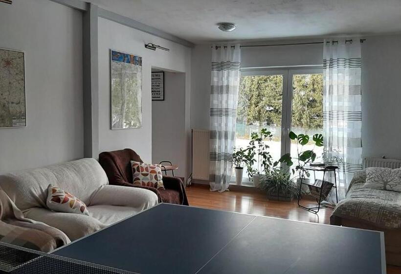 ホテル Noclegi U Przewodników Zwiedzaczek