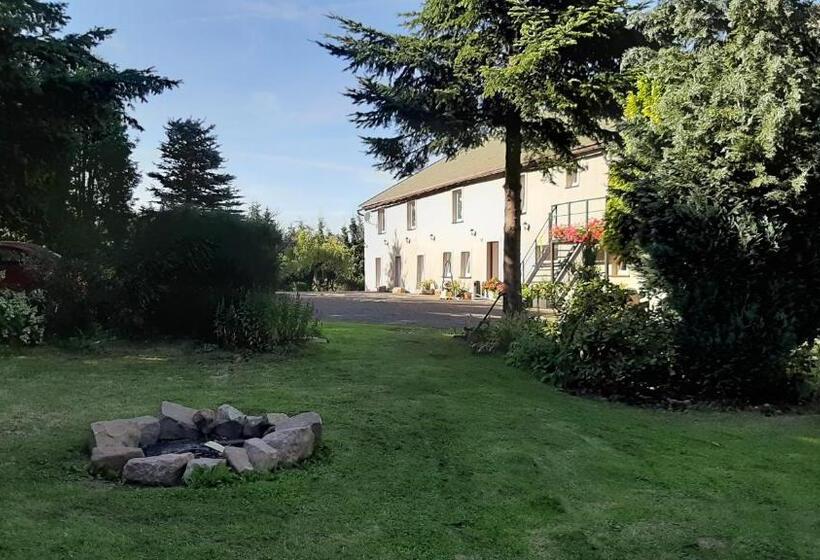 ホテル Noclegi U Przewodników Zwiedzaczek