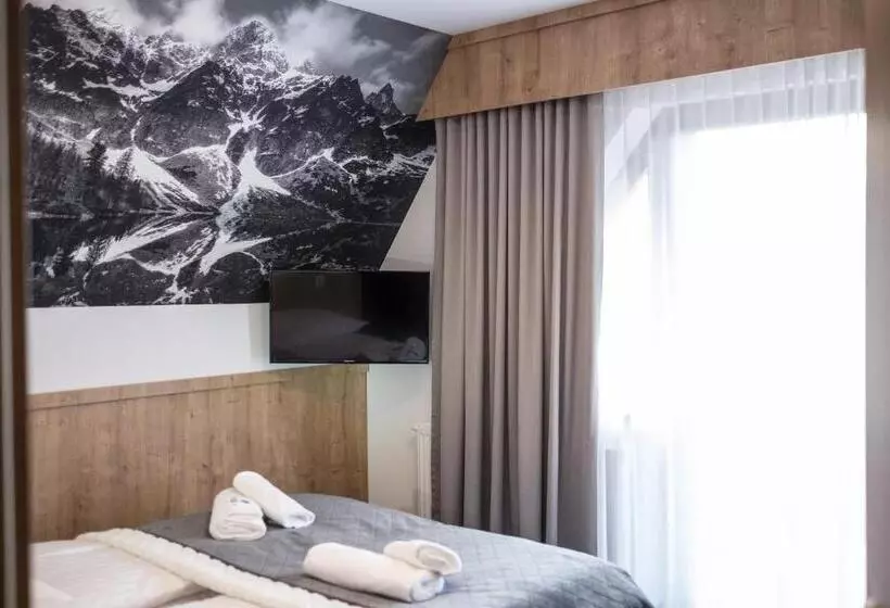 Hotelli Pokoje U Nasyj Kasi