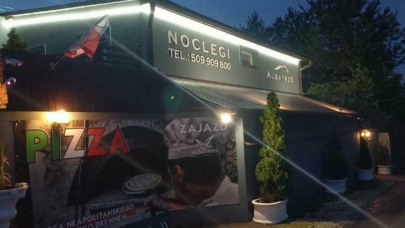 هتل Zajazd Albatros Rzeszow