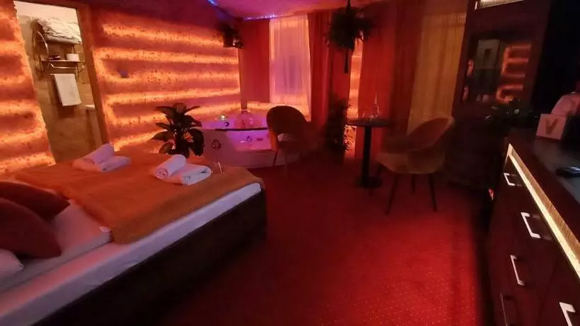 ホテル Zajazd Albatros Rzeszow