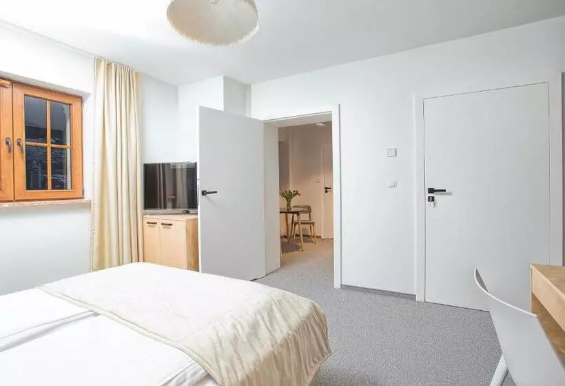 Majatalo Beskid Ski Villa