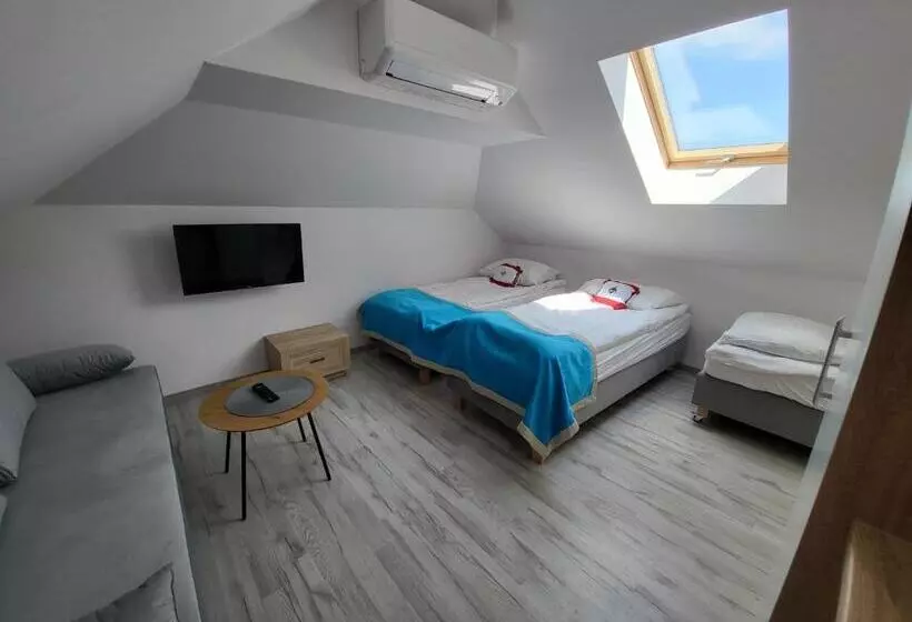 Majatalo Błękitna Laguna 2