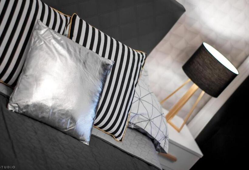 پانسیون Clicktheflat Sienna Center Apart Rooms