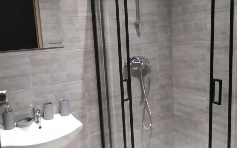 Majatalo Queens House