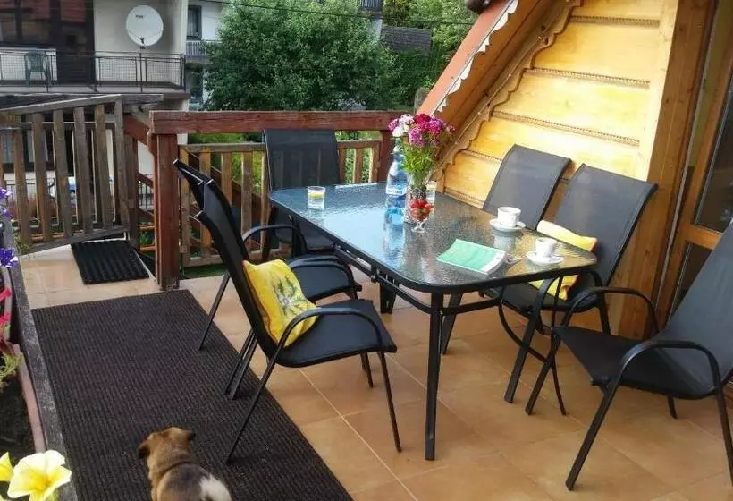 Majatalo Willa Szarotka