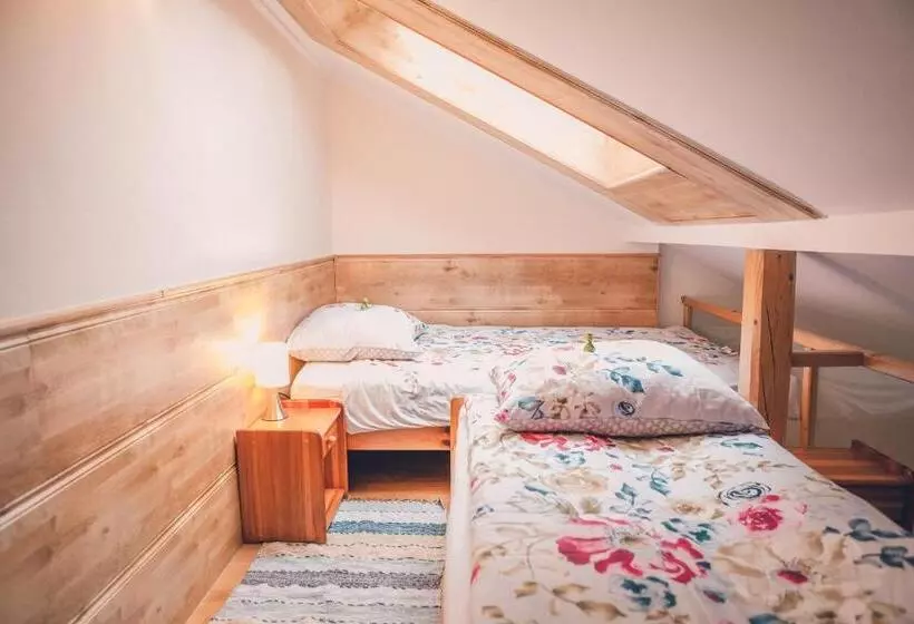 Majatalo Willa Szarotka