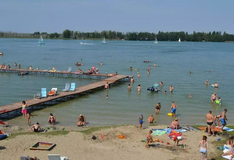 Lomakeskus Vanilla Pokoje I Apartamenty Nad Brzegiem Jeziora