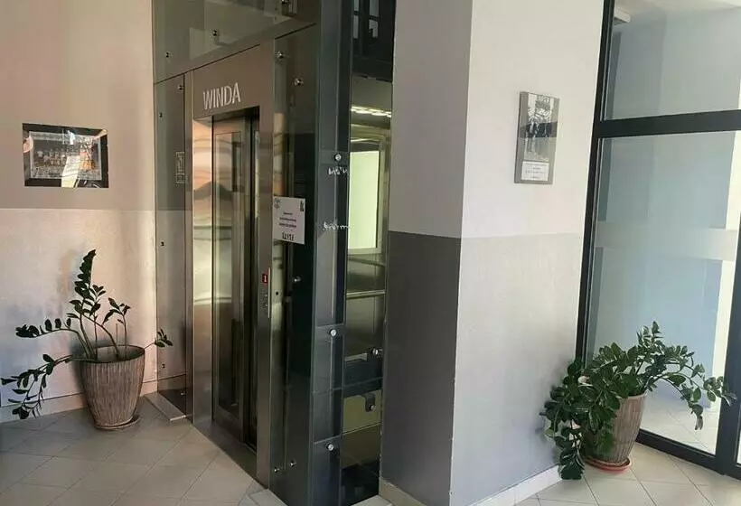 Szkolne Schronisko Młodzieżowe Dąbrówka