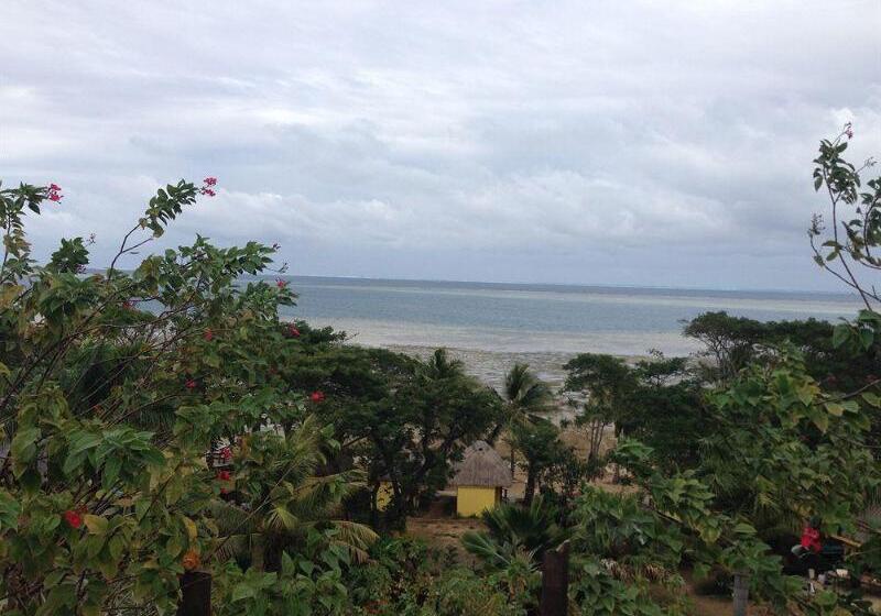 فندق صغير Funky Fish Beach & Surf Resort