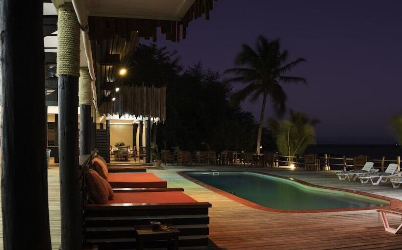 فندق صغير Funky Fish Beach & Surf Resort