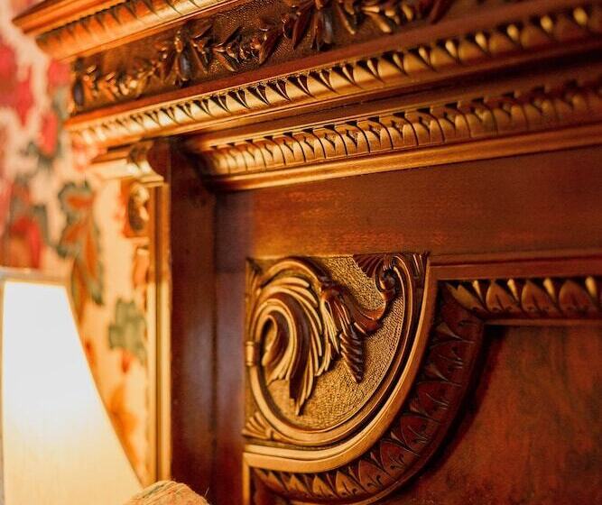 Bed and Breakfast Captain Mey's Inn