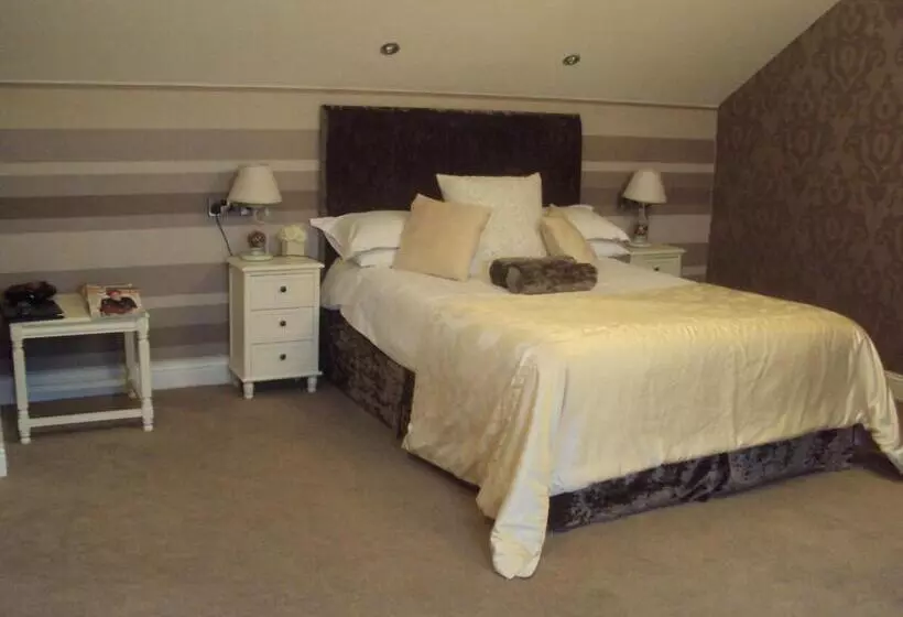 住宿加早餐  Causeway Lodge