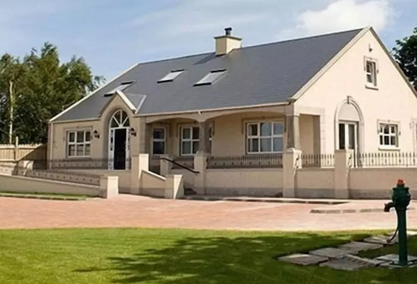 住宿加早餐  Causeway Lodge