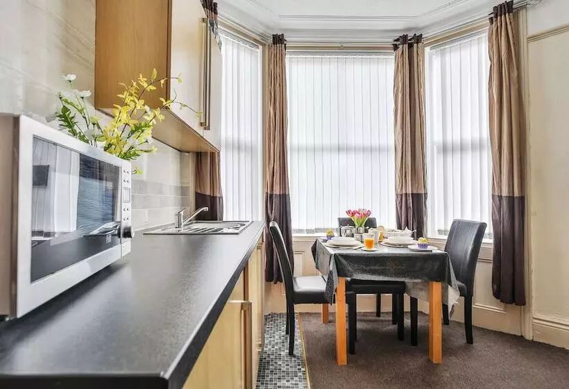 Chomley Holiday Flats