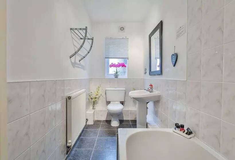 Chomley Holiday Flats