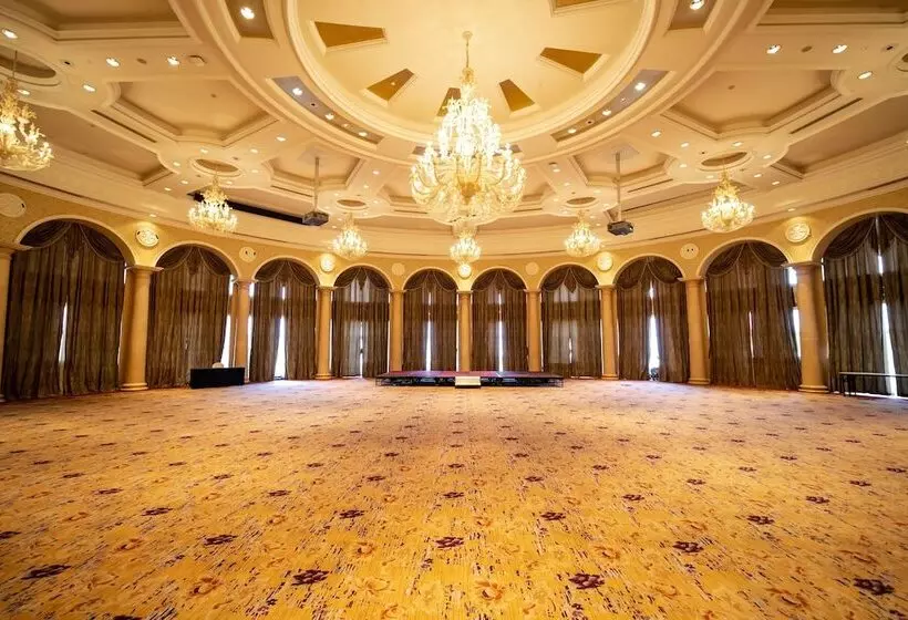 בית מלון כפרי Crowne Plaza Qingdao Ocean Spring Resort By Ihg