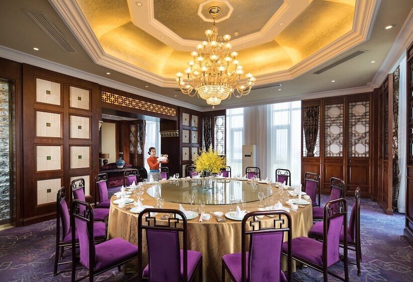 Hotel Crowne Plaza Qingdao Ocean Spring Resort By Ihg