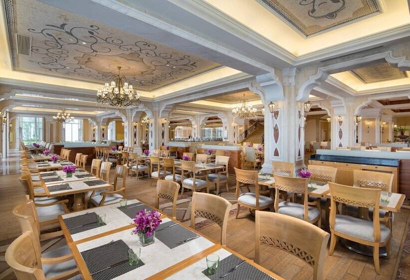 Hotel Crowne Plaza Qingdao Ocean Spring Resort By Ihg