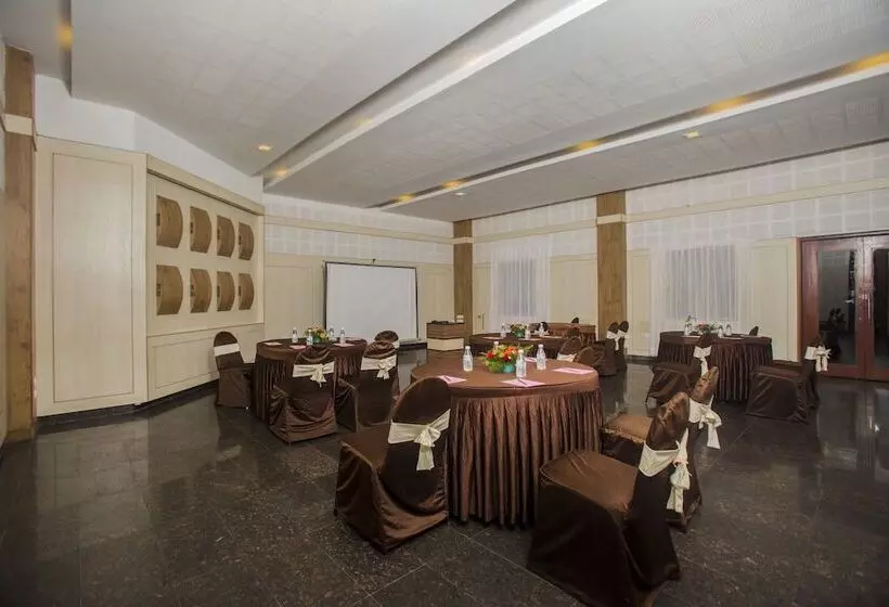 Grand Palace Hotel & Spa