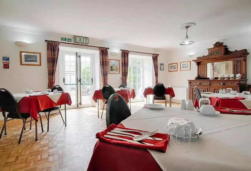 Отель Leworthy Farmhouse Bed And Breakfast